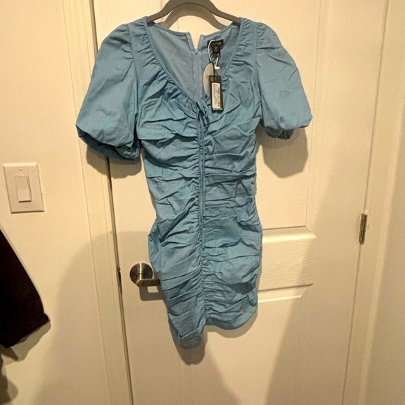 NWT BOOHOO RUCHED CHAMBRAY DRESS SZ 6 - Picture 1 of 4